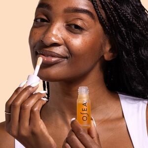 NIB! OSEA Hyaluronic Lip Oil Booster